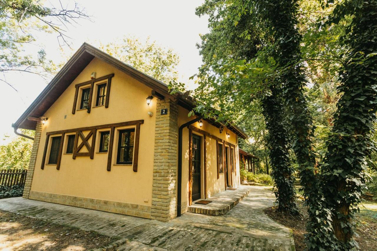 Forest House Palić Exteriör bild